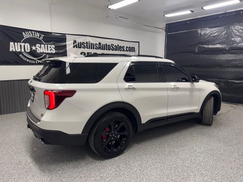 2020 Ford Explorer ST Lower Image 3