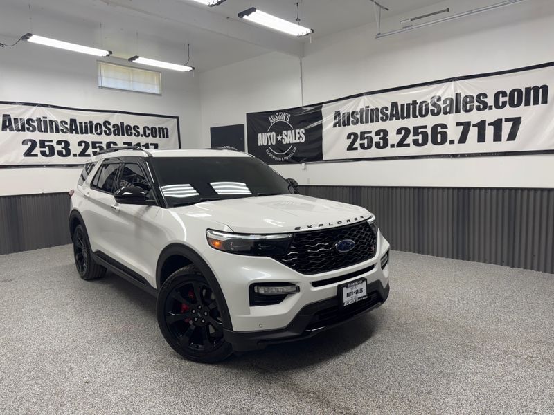 2020 Ford Explorer ST Upper Image 1