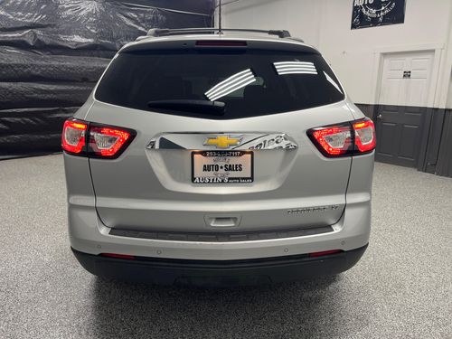 2014 Chevrolet Traverse LT Lower Image 2