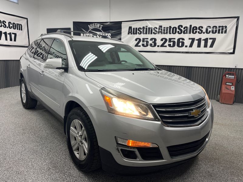 2014 Chevrolet Traverse LT Upper Image 1