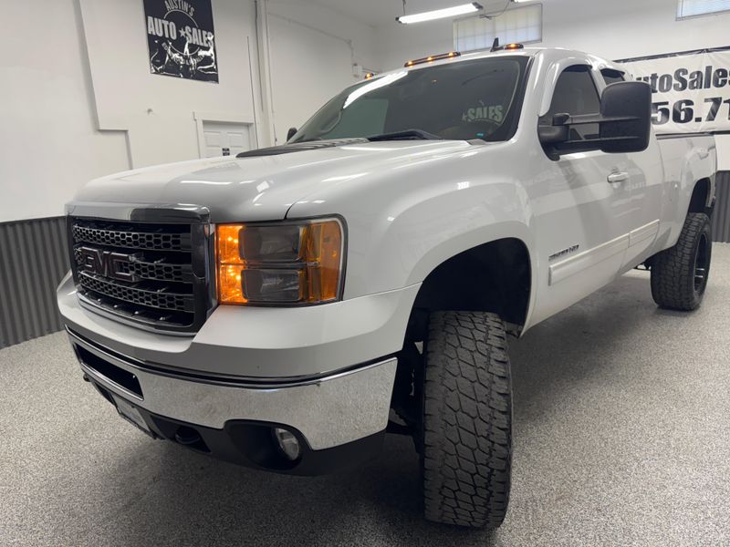 2013 GMC Sierra 2500HD SLT Extended Cab Upper Image 2