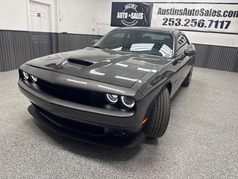 2022 Dodge Challenger R/T Upper Image 2