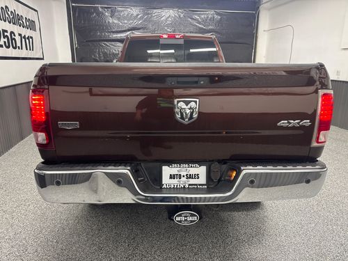 2014 Ram 3500 Laramie Crew Cab Lower Image 2
