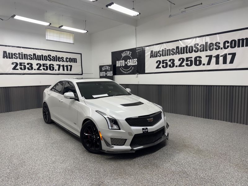 2017 Cadillac ATS-V Base Upper Image 1