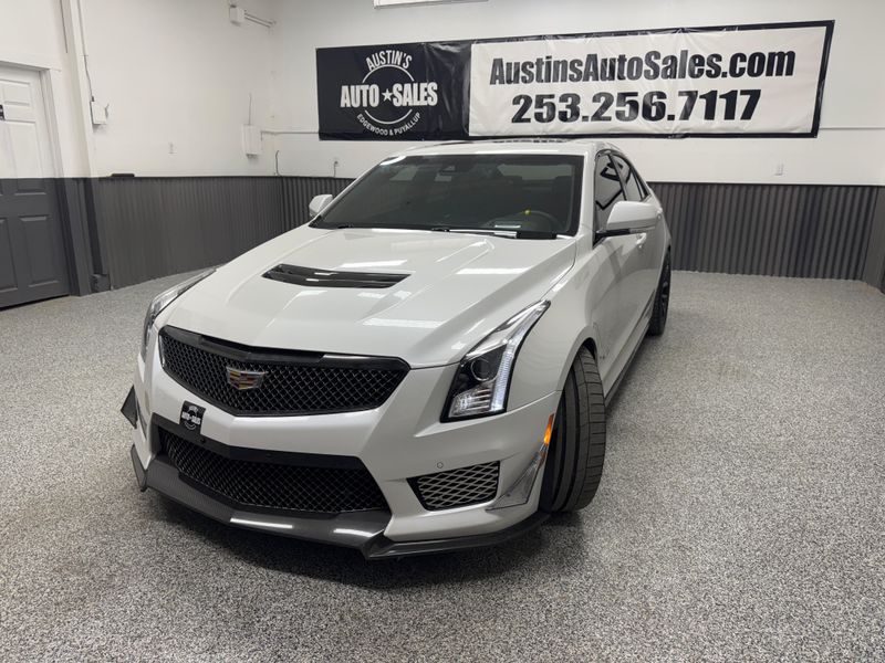 2017 Cadillac ATS-V Base Upper Image 2