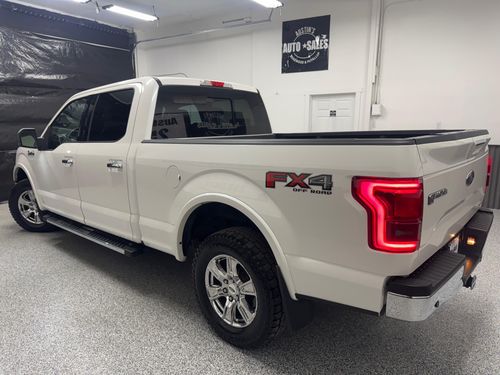 2016 Ford F-150 Lariat SuperCrew Lower Image 1