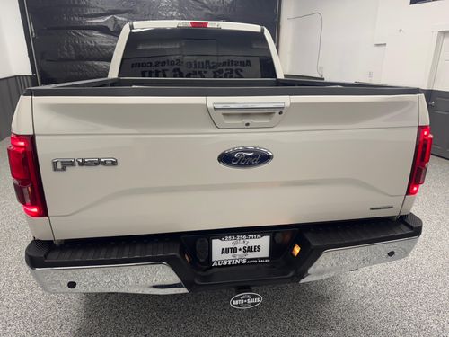 2016 Ford F-150 Lariat SuperCrew Lower Image 2