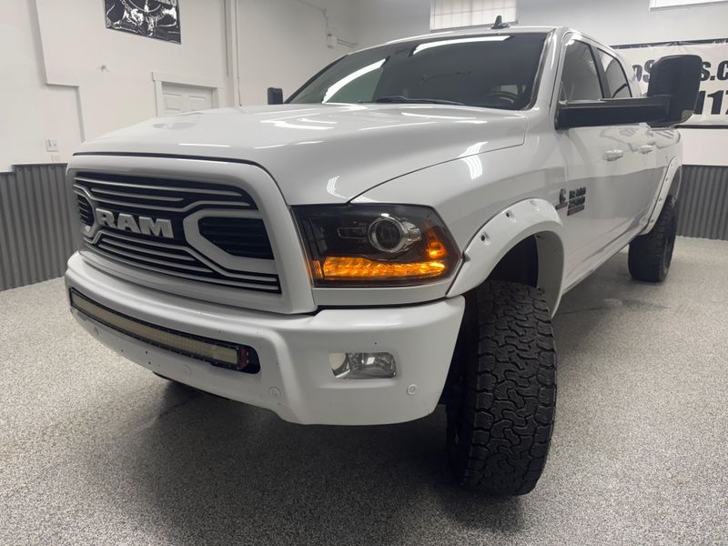 2018 Ram 2500 Laramie photo 2