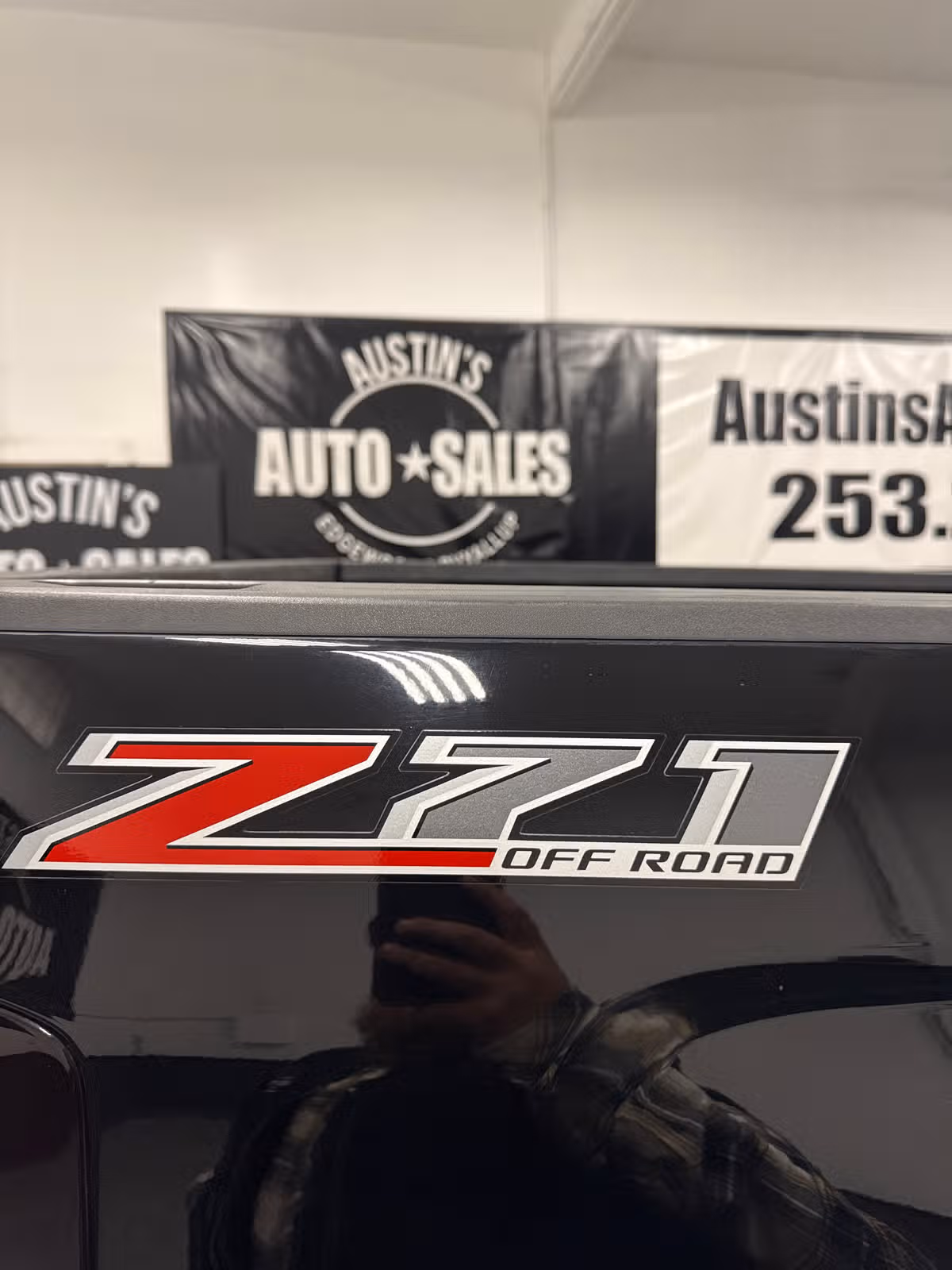 2015 Chevrolet Silverado 3500HD LTZ Crew Cab Image 7