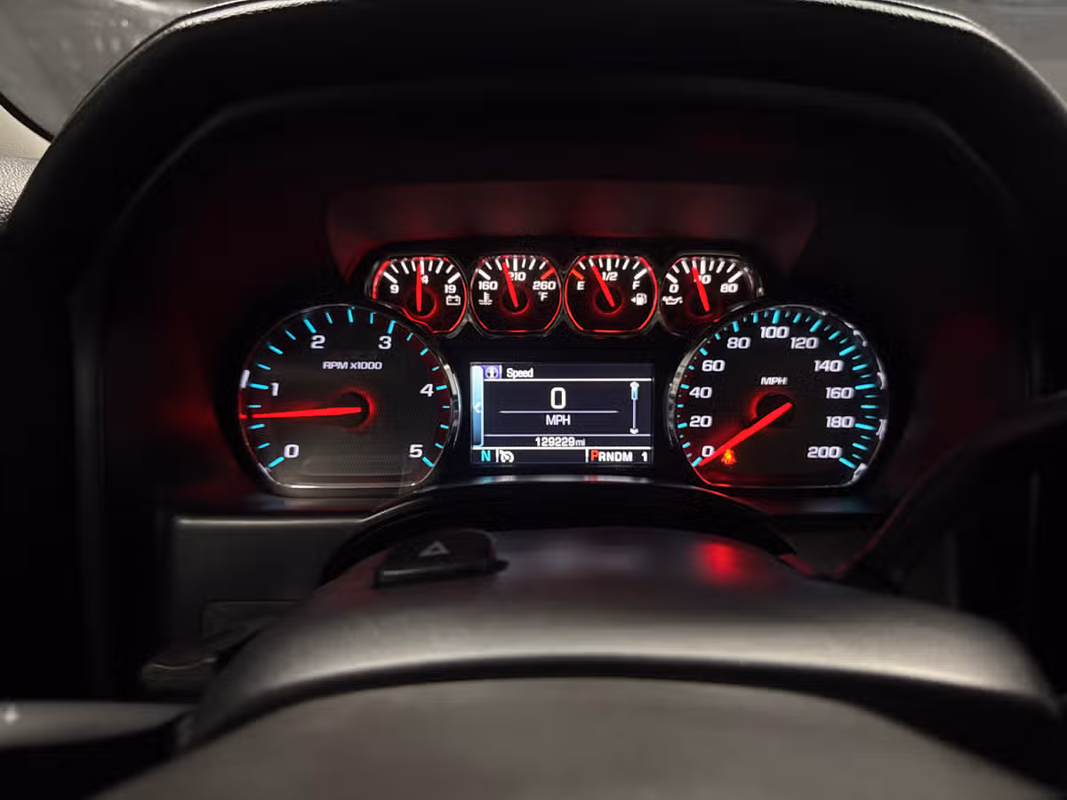 2015 Chevrolet Silverado 3500HD LTZ Crew Cab Image 15