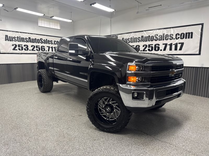 2015 Chevrolet Silverado 3500HD LTZ Crew Cab Upper Image 1