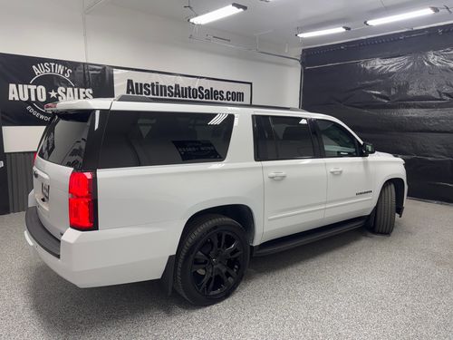 2018 Chevrolet Suburban Premier Lower Image 3