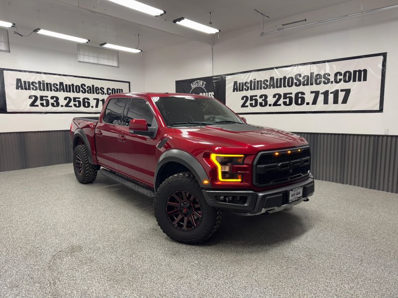 2018 Ford F-150 Raptor SuperCrew Upper Image 1