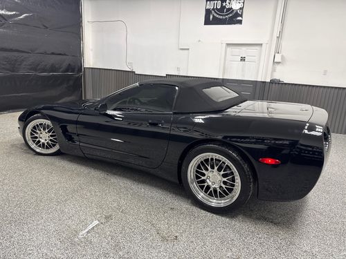 2003 Chevrolet Corvette Base Lower Image 1