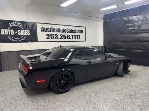 2016 Dodge Challenger R/T Lower Image 3