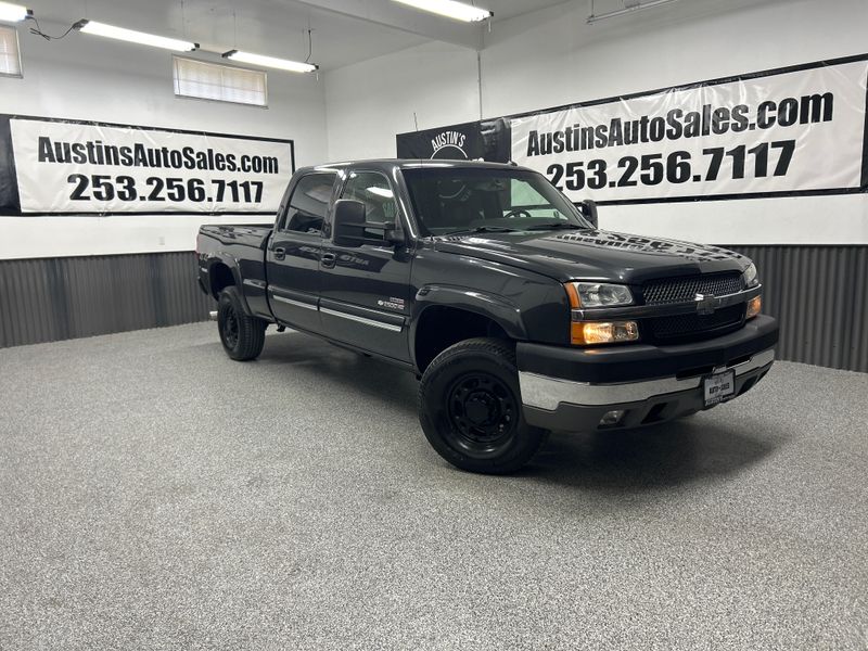 2004 Chevrolet Silverado 2500HD LT Crew Cab Upper Image 1