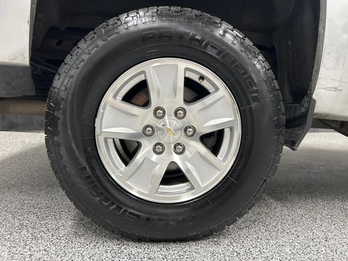 2019 Chevrolet Silverado 1500 LD LT Double Cab Lower Image 3