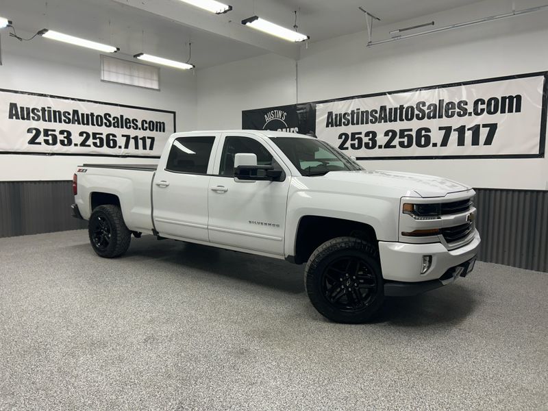 2017 Chevrolet Silverado 1500 LT Z71 Crew Cab Upper Image 1