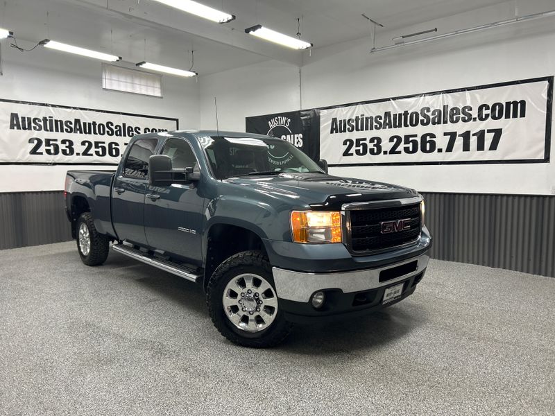 2011 GMC Sierra 3500HD SLT Crew Cab Upper Image 1