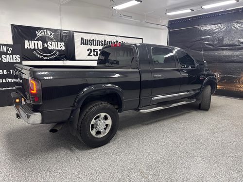 2009 Dodge Ram 2500 Laramie Mega Cab Lower Image 3