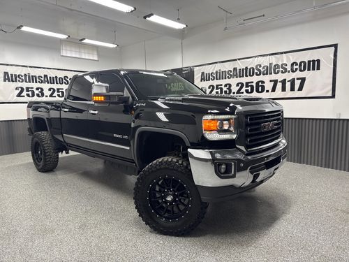 10802 - 2017 GMC Sierra 2500HD SLT Crew Cab