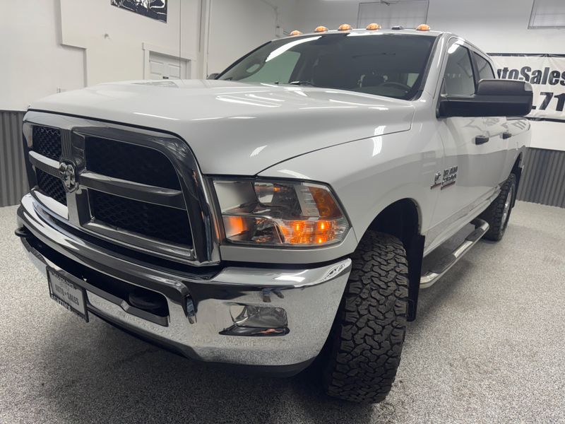 2014 Ram 2500 SLT Crew Cab Upper Image 2