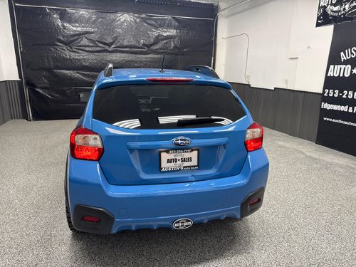 2016 Subaru Crosstrek 2.0i Premium Crossover Lower Image 2