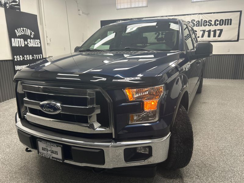 2017 Ford F-150 XLT SuperCrew Upper Image 2