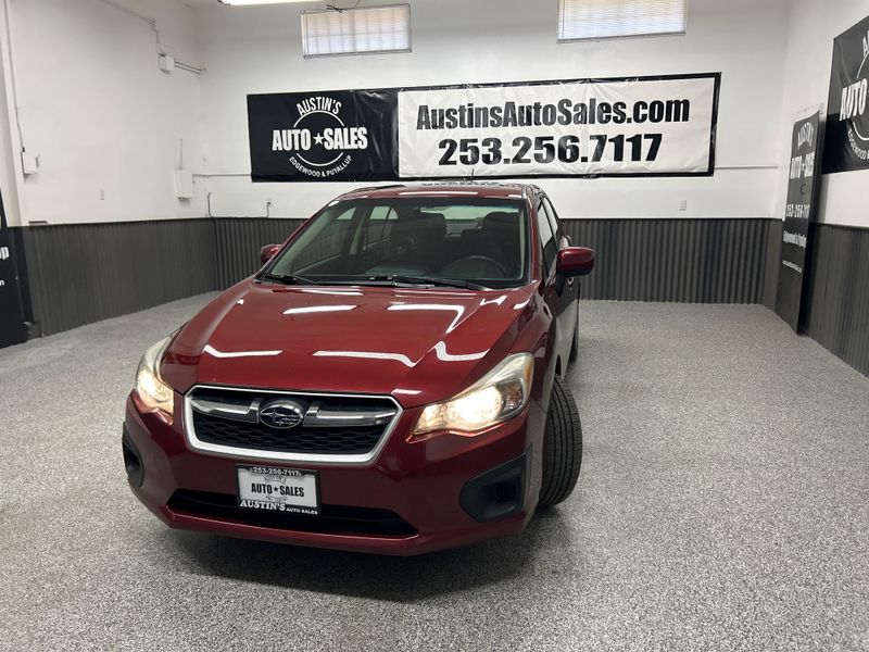 2012 Subaru Impreza 2.0i Premium photo 2