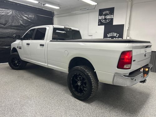 2014 Ram 3500 SLT Crew Cab Lower Image 1