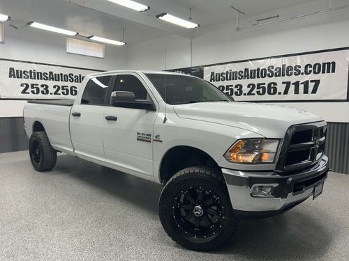 10792 - 2014 Ram 3500 SLT Crew Cab