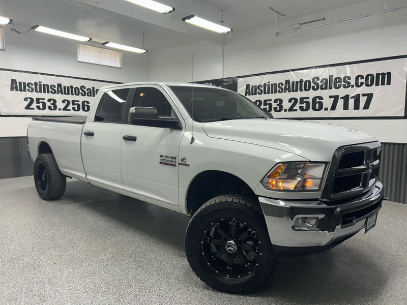 2014 Ram 3500 SLT Crew Cab Upper Image 1