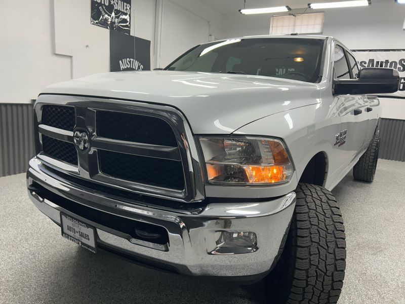2014 Ram 3500 SLT Crew Cab Upper Image 2