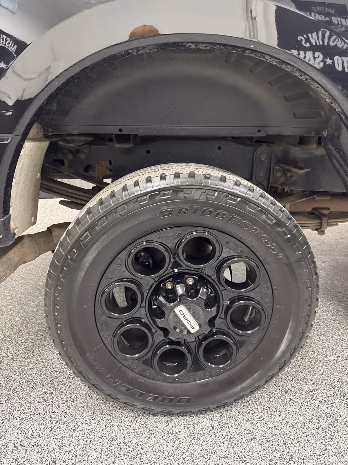 2017 Ford F-350 Super Duty XLT Crew Cab Image 6