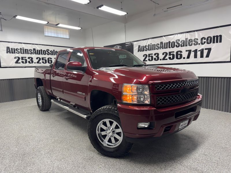 2013 Chevrolet Silverado 2500HD LTZ Crew Cab Upper Image 1