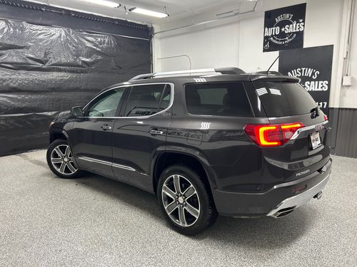 2018 GMC Acadia Denali Lower Image 1