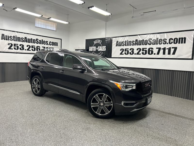 2018 GMC Acadia Denali Upper Image 1