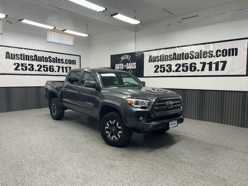 10856 - 2017 Toyota Tacoma TRD Off-Road Double Cab