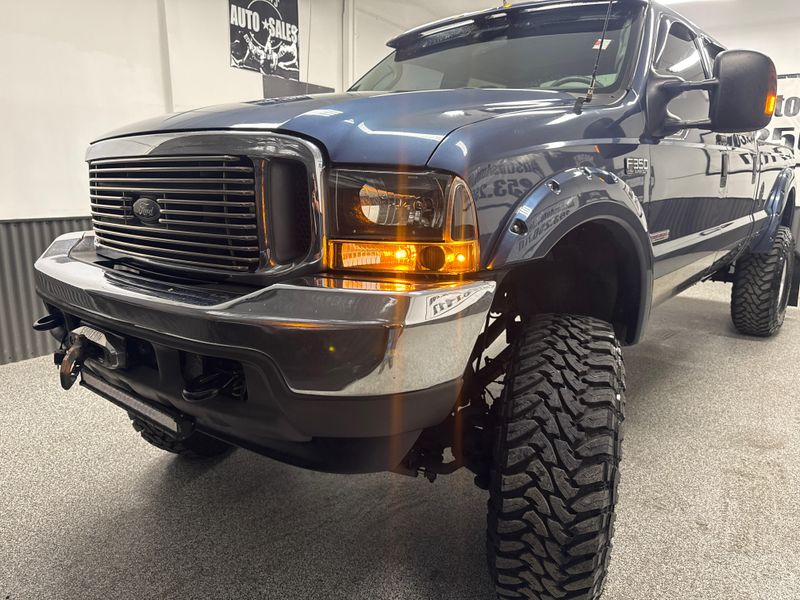 2004 Ford F-350 Super Duty Lariat Crew Cab Upper Image 2