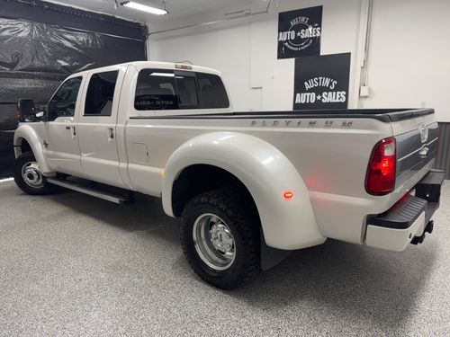 2015 Ford F-350 Super Duty Platinum Crew Cab Lower Image 1