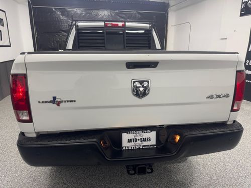 2014 Ram 2500 SLT Crew Cab Lower Image 2