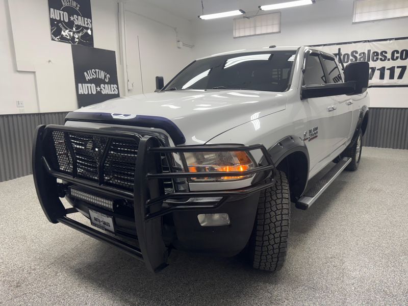 2014 Ram 2500 SLT Crew Cab Upper Image 2
