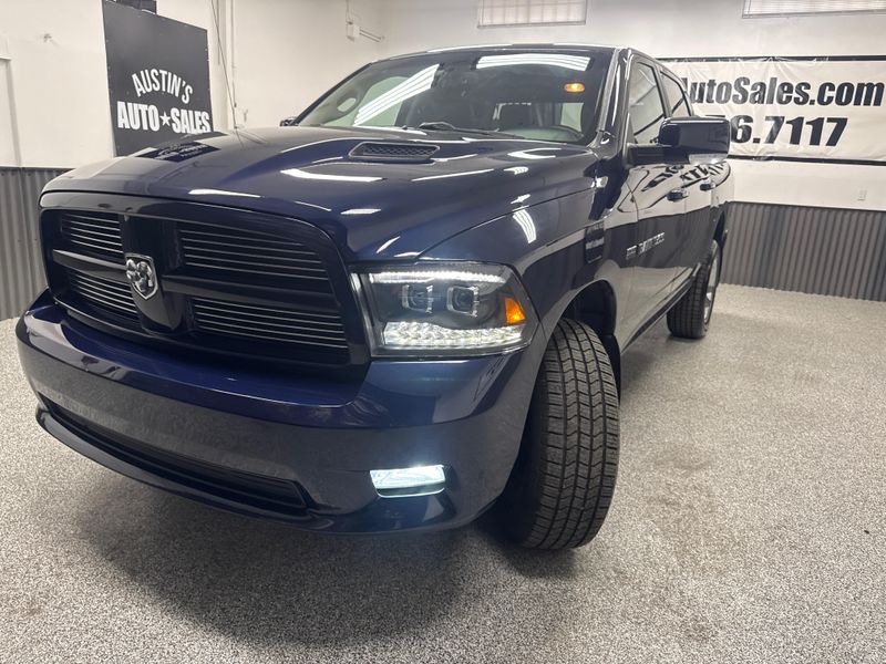 2012 Ram 1500 Sport photo 2