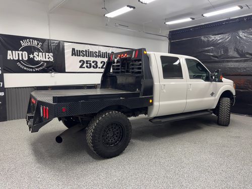 2011 Ford F-350 Super Duty Lariat Crew Cab Lower Image 3