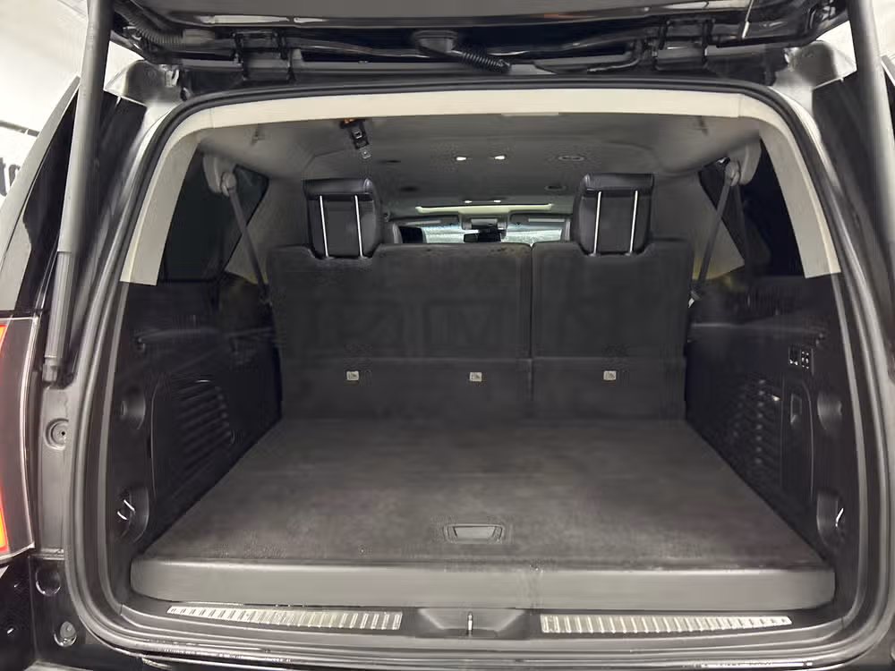 2017 GMC Yukon XL SLT Image 9