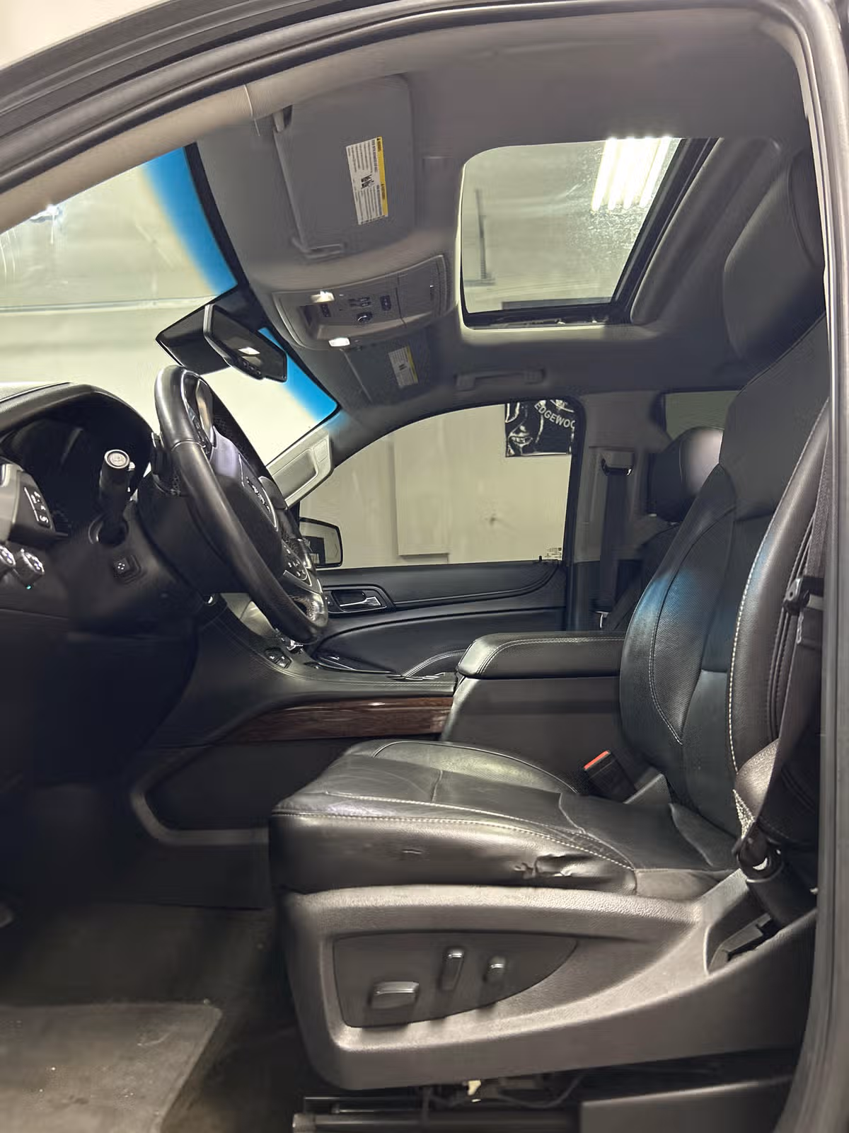 2017 GMC Yukon XL SLT Image 6