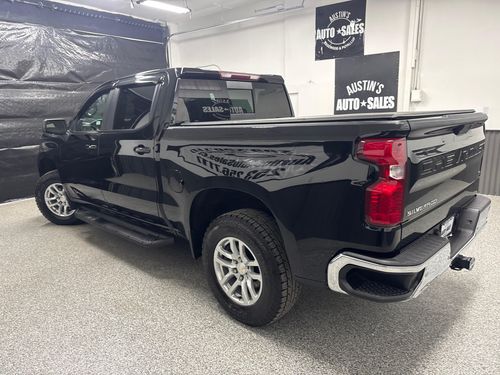 2021 Chevrolet Silverado 1500 LT Crew Cab Lower Image 1