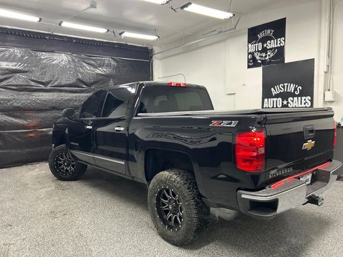 2014 Chevrolet Silverado 1500 LTZ Crew Cab Lower Image 1