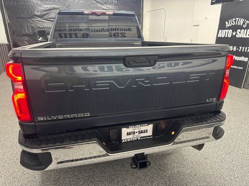 2020 Chevrolet Silverado 2500HD LTZ Crew Cab Lower Image 2