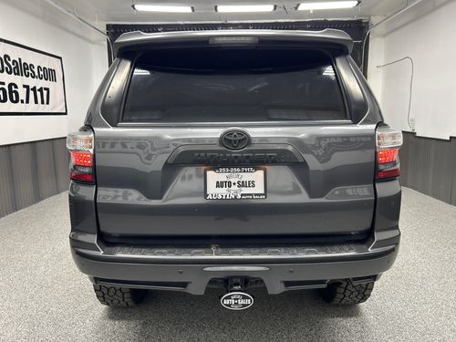 2018 Toyota 4Runner Limited Lower Image 2
